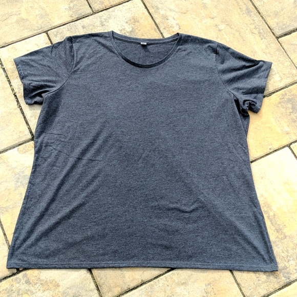 Tops - Plus size women's t-shirt gray 2x 3x